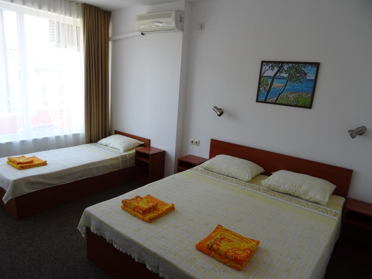 Dobrevi Guest House Приморско Экстерьер фото